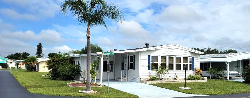 12 Navel Circle a Winter Haven, FL Mobile or Manufactured Home for Sale